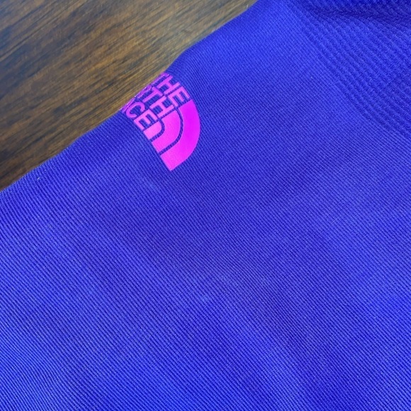 New size xs woman’s north face steep series purple snowpants - Picture 3 of 5